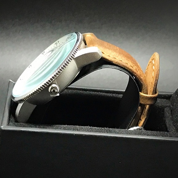 August Steiner Men's Leather Watch - Picture 4 of 8